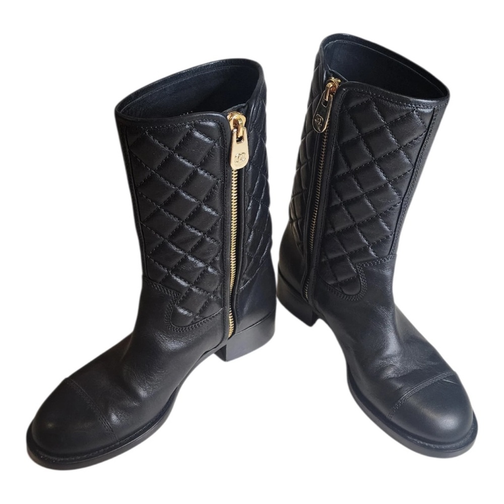 CHANEL Black Quilted Leather Mid-Calf Boots with Gold Zipper